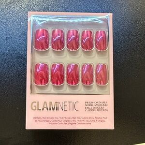 Glamnetic Shimmering Pink Press-On Nails